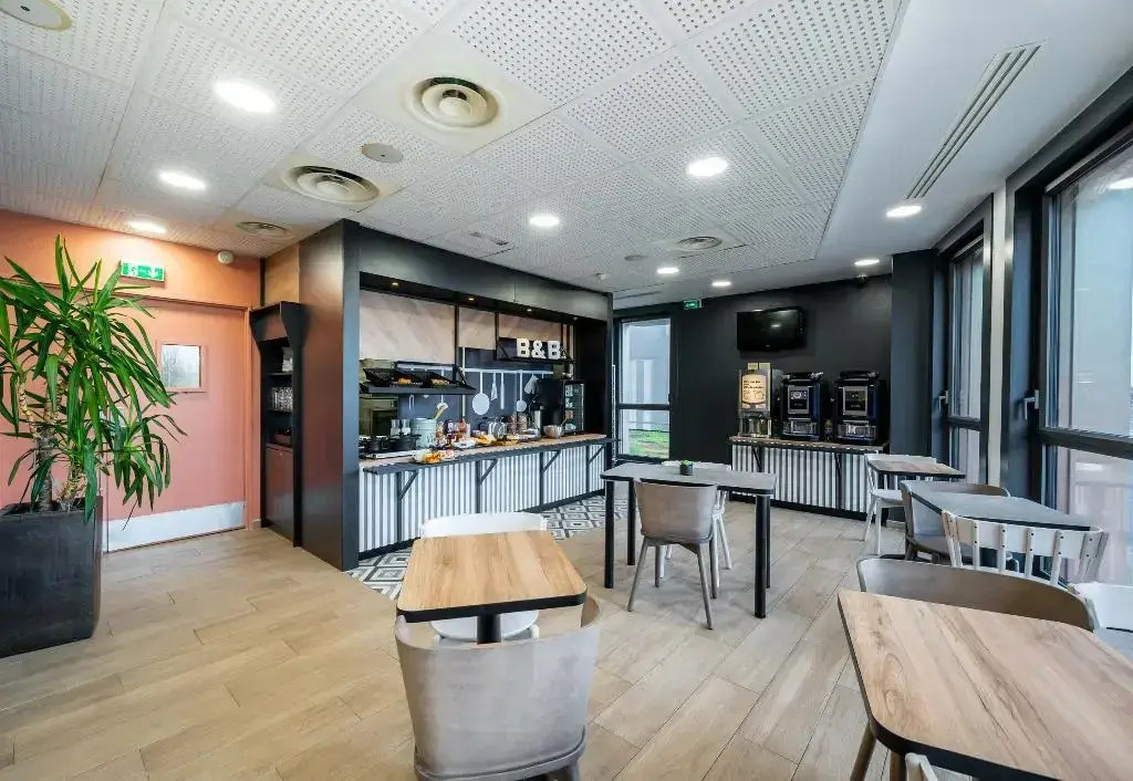 B&B HOTEL Lille Villeneuve dAscq Grand Stade 3 étoiles