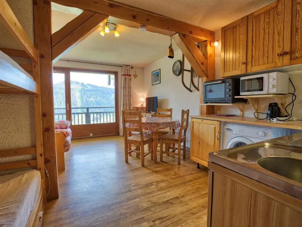 Studio Notre-Dame-de-Bellecombe, 1 pièce, 4 personnes - FR-1-505-83