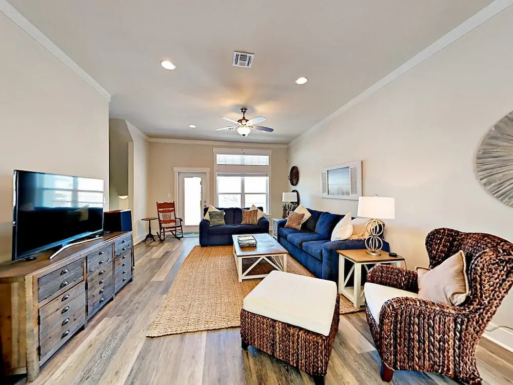 101 Granada Dr Condo Unit 305 4 Bedrooms 3.5 Bathrooms Condo