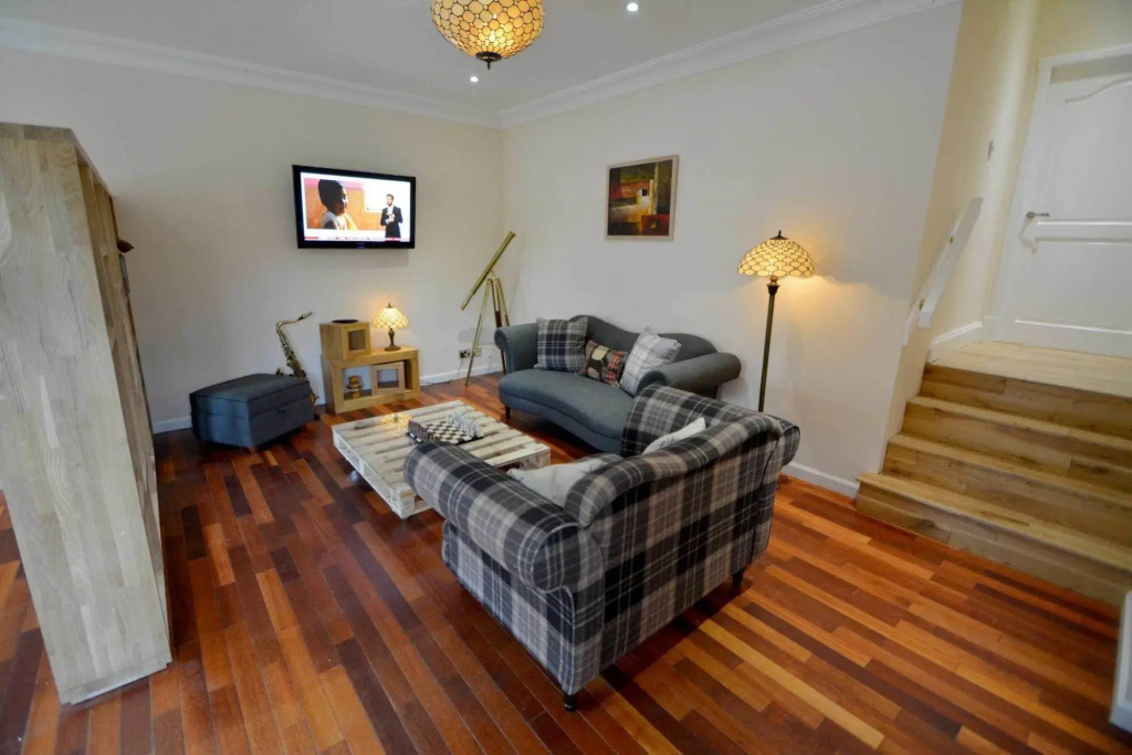 The Steadings Log Cabins