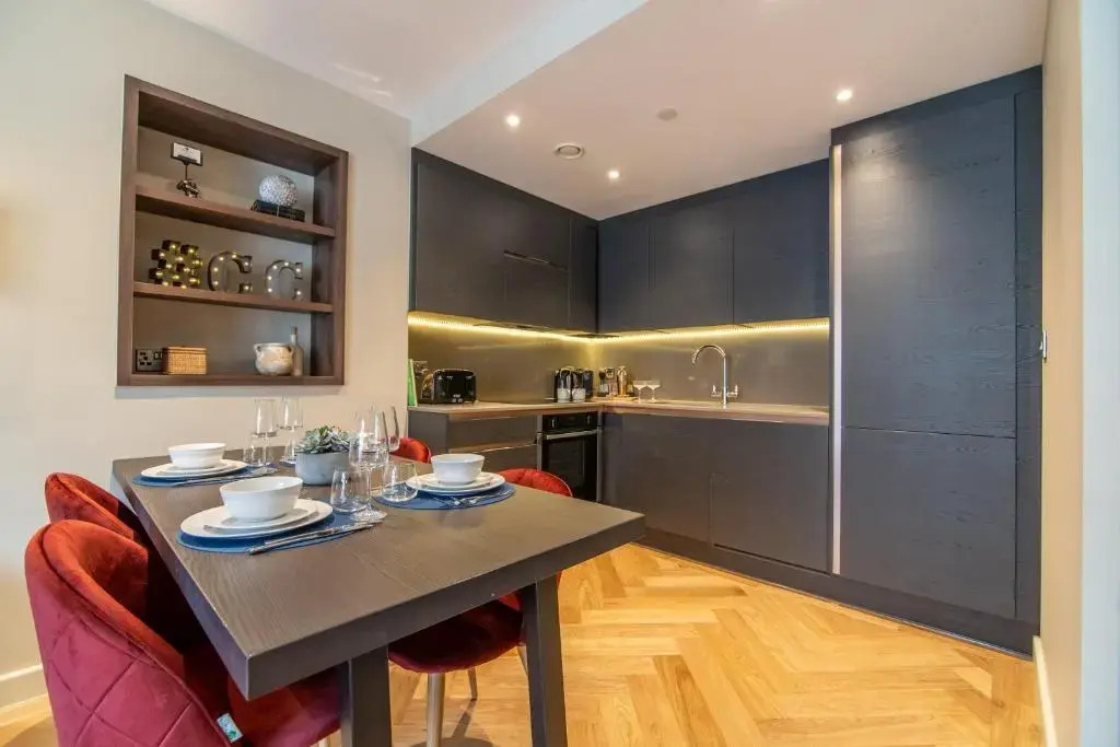 Entire 1 Bed - Number 23 - The Cosy Collection Ltd