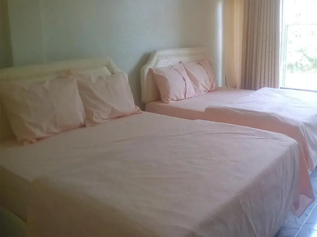 Eminence Hotel