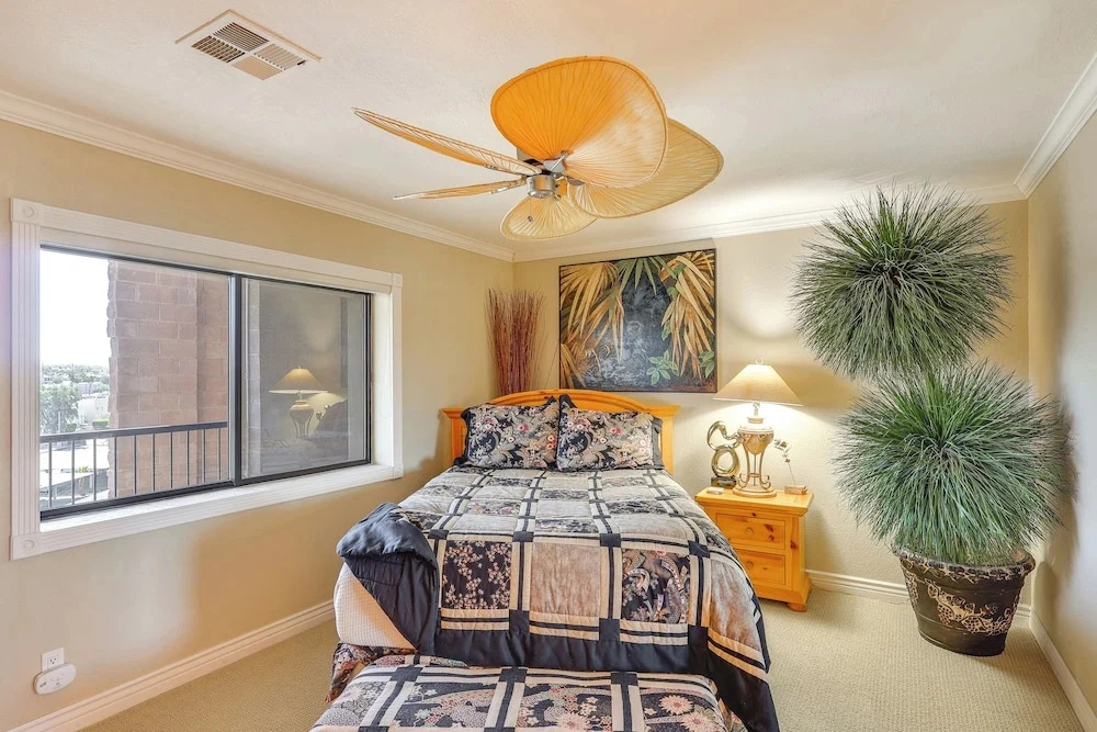 Walkable Resort Condo Retreat in Lake Havasu City