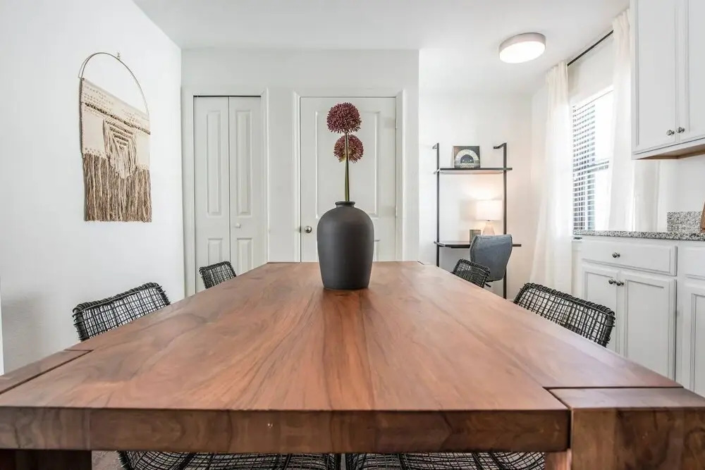 Explore Downtown Nashville Hip Designer Condo
