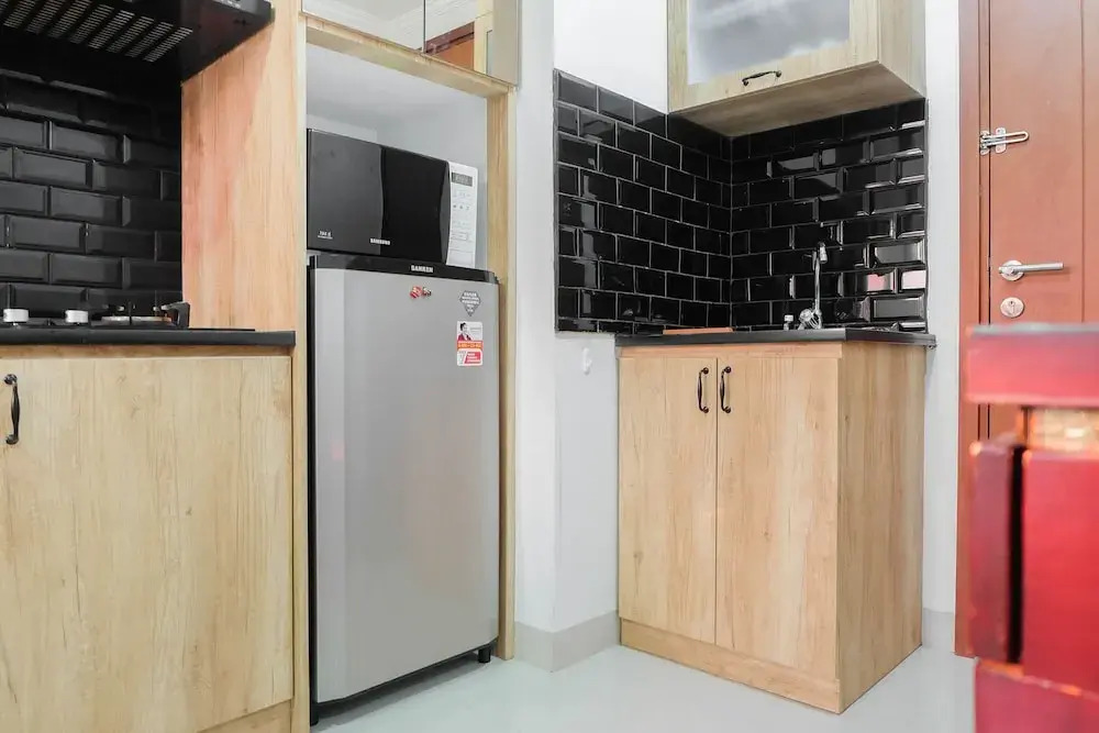 Homey Rustic 2Br Apartment At Signature Park Grande