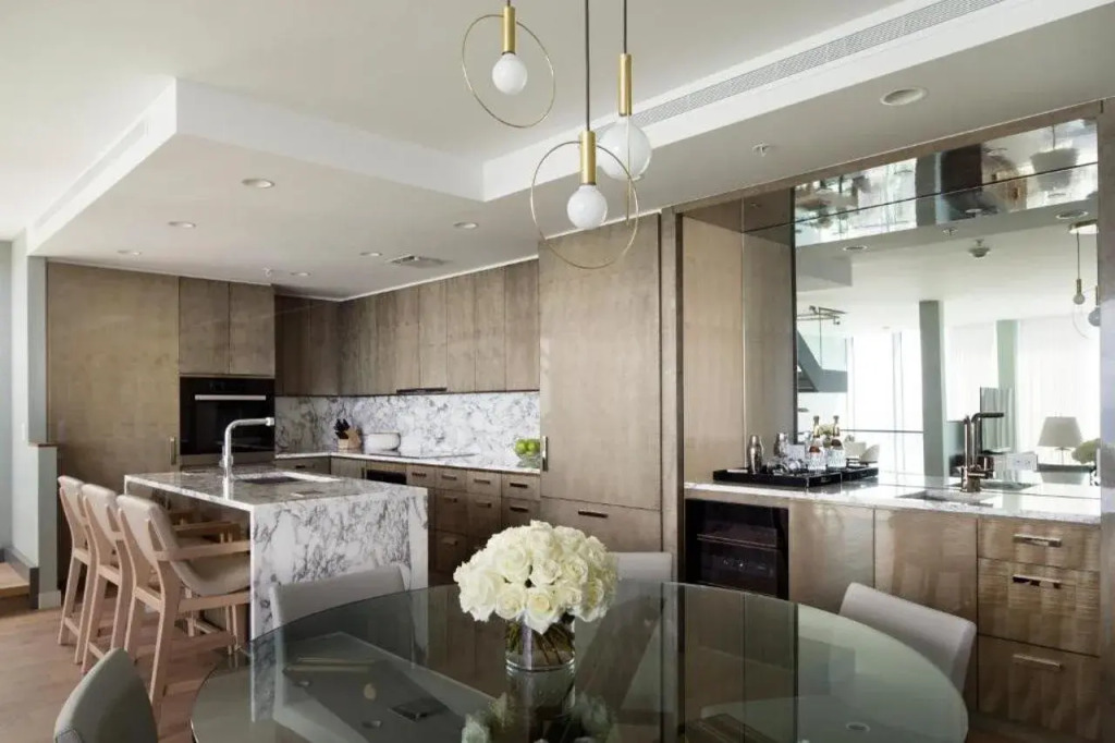 Real Select Vacations at The Ritz-Carlton Residences, Waikiki Beach