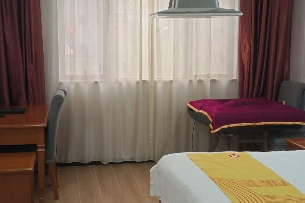 Yafeng International Hotel