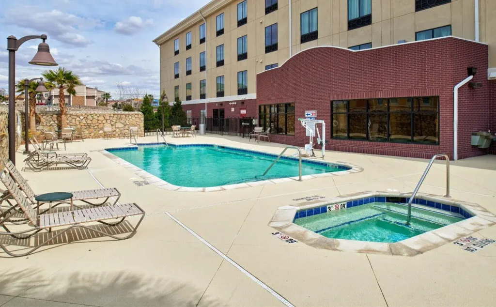 Holiday Inn Express & Suites - El Paso North by IHG
