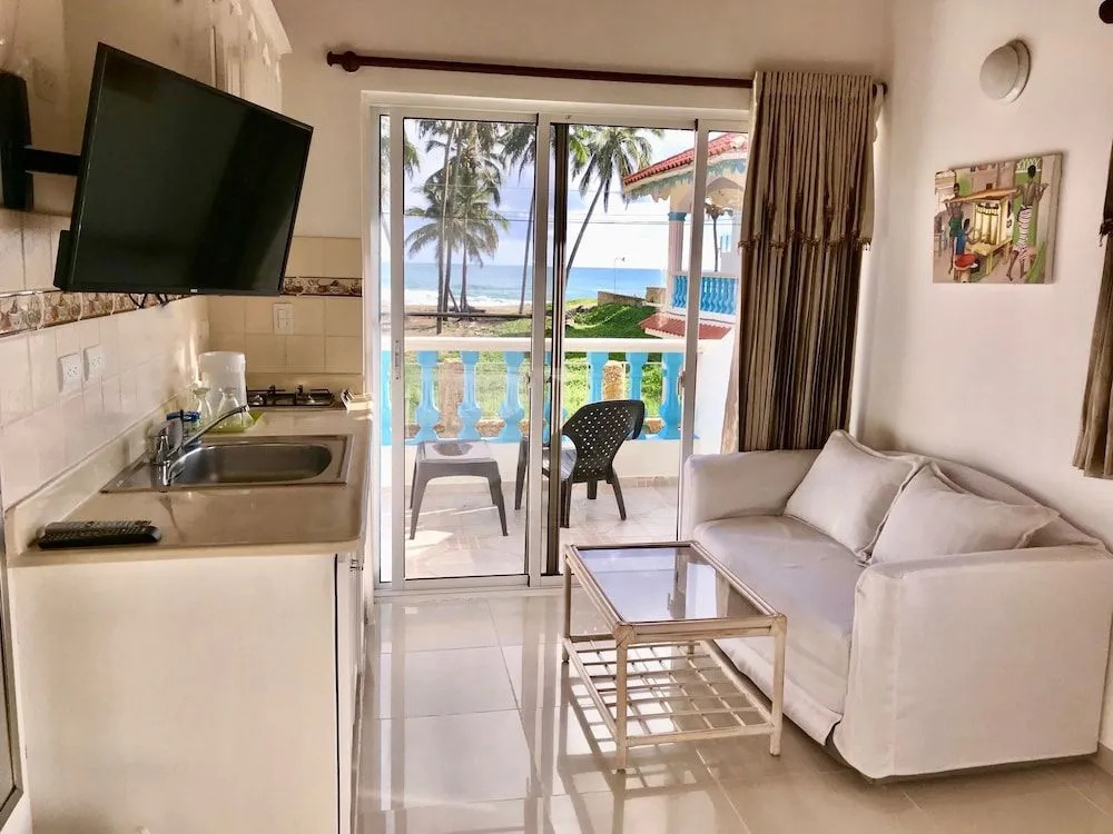 Brisas Doradas Beachfront Villa