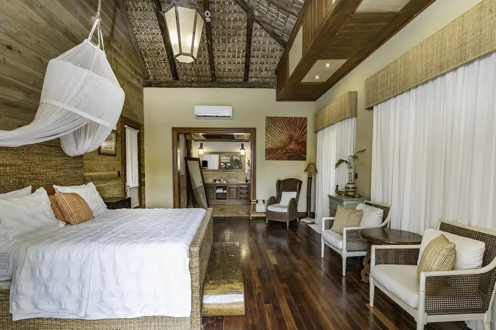 Luxury Villa with Beachfront Eden Roc