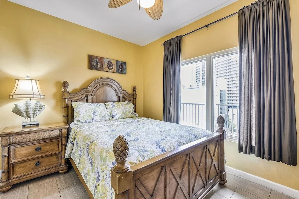 Shores Of Panama 821-2 Bd/3ba, Sleeps 8! Updated, No Carpet! Free Fun! 2 Bedroom Condo by RedAwning
