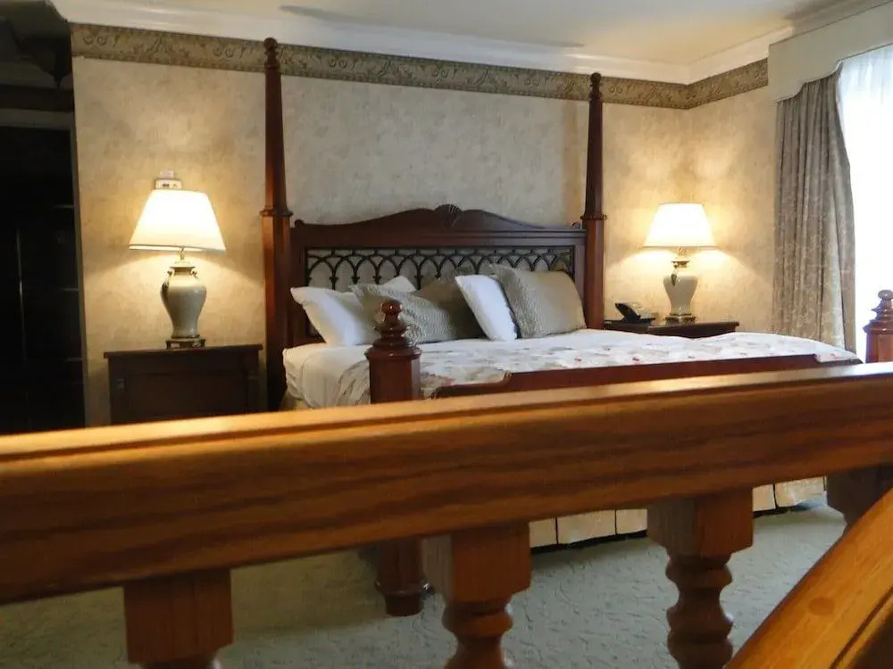 Phoenix Inn Resort