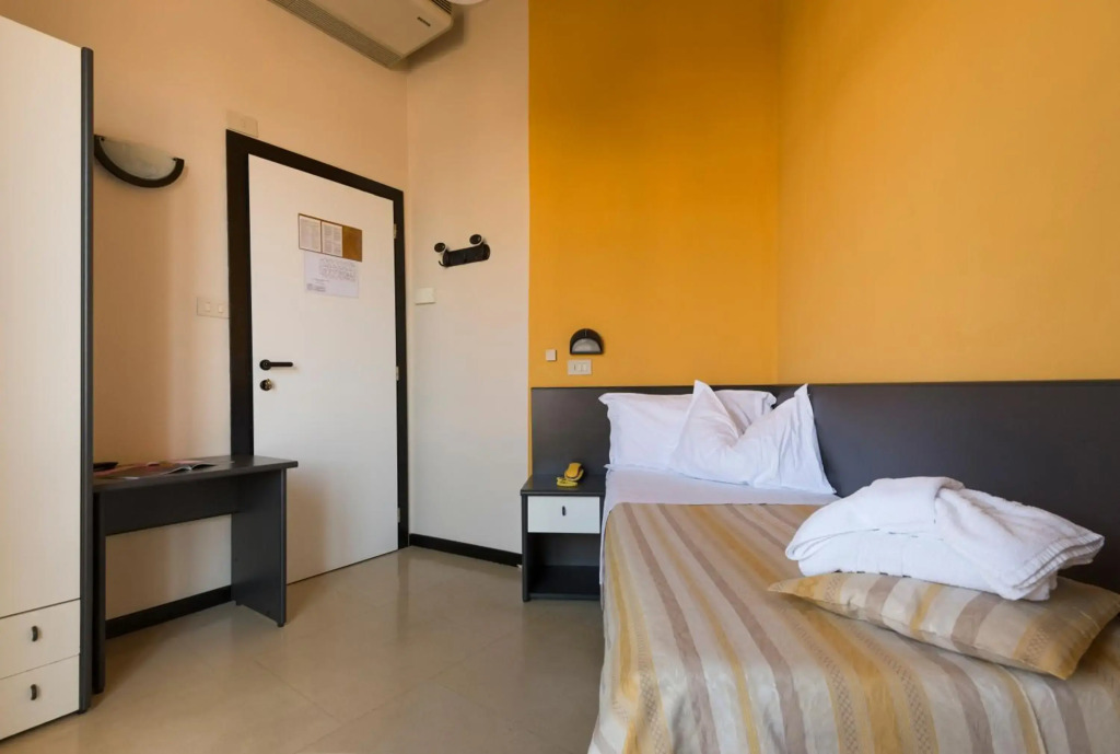 Hotel Airone