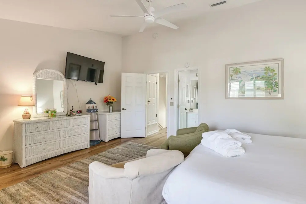 PCB Townhome w/ Resort Amenities - Walk to Ocean!
