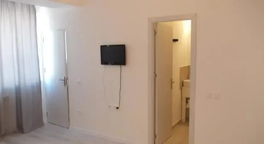 Apartamente Sara 2013
