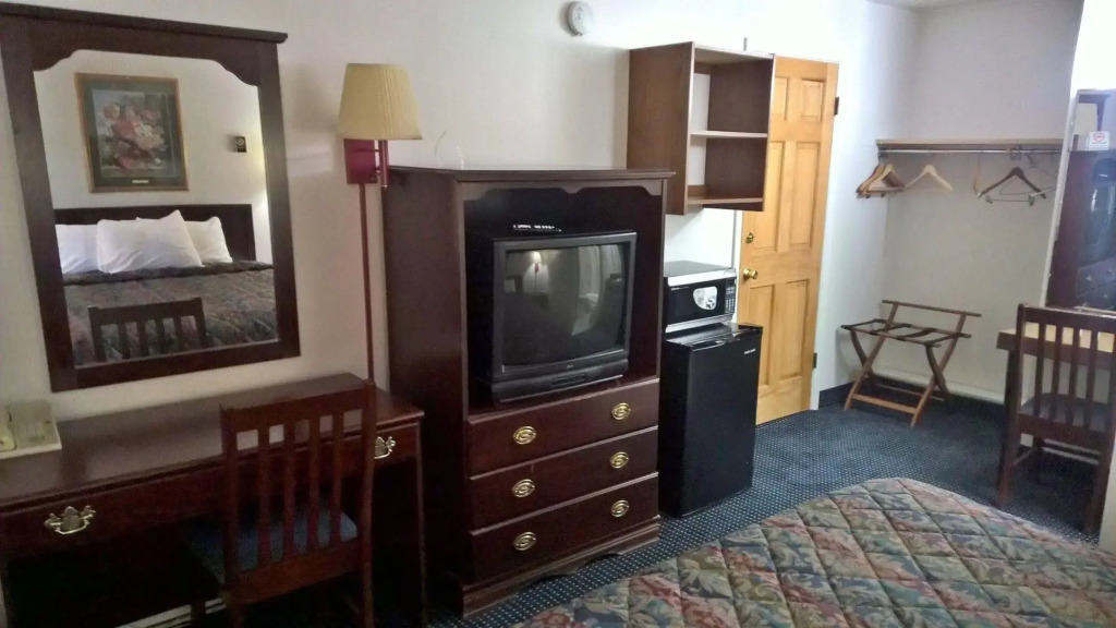 Crossroads Heritage Motel