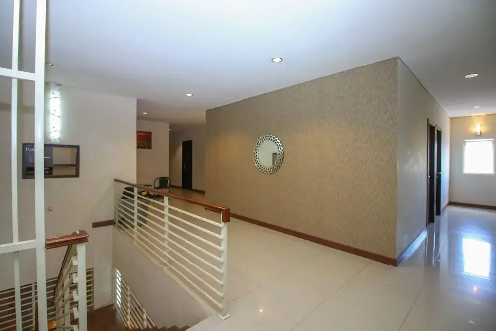 Airy Batu Meja Sirimau 12 Ambon