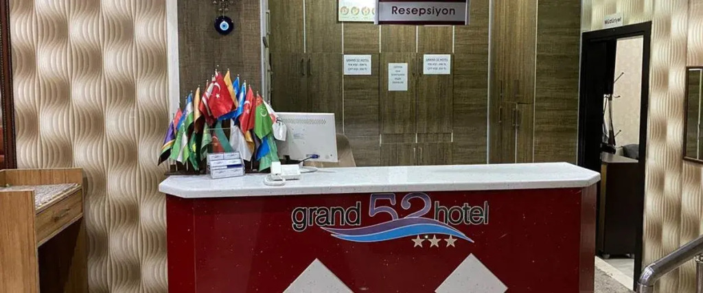 Grand 52 Hotel