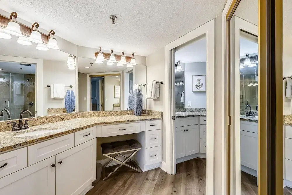 Inlet Reef 517 2 Bedrooms 2 Bathrooms Condo