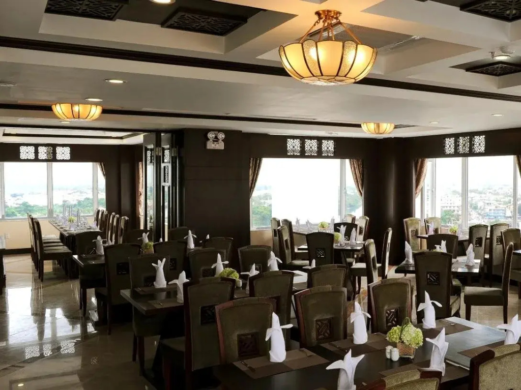 Moonlight Hotel Hue
