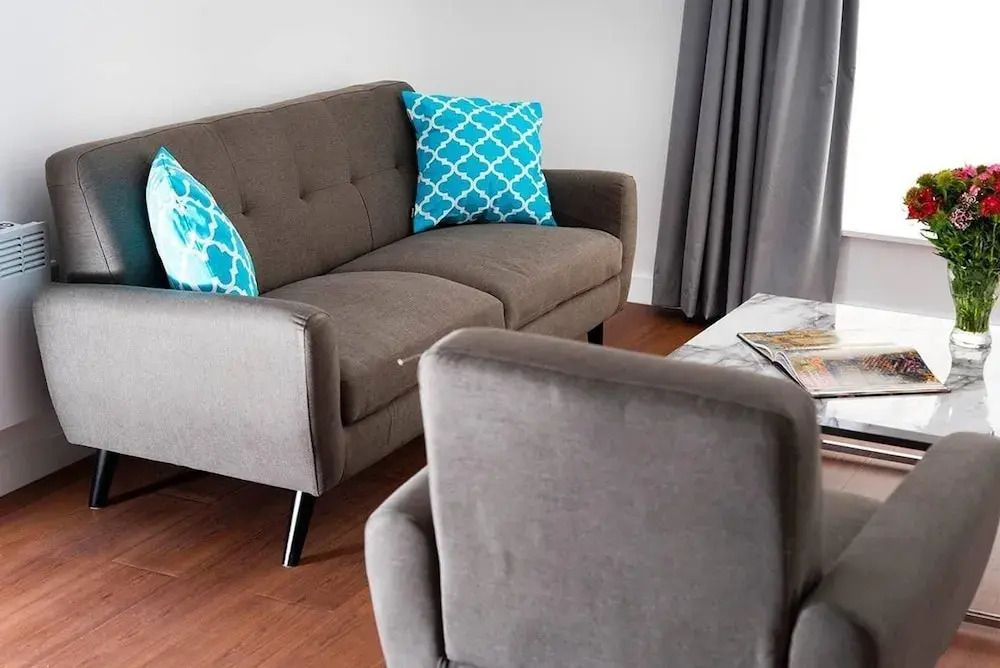 Contemporary and Bright City Centre apartment