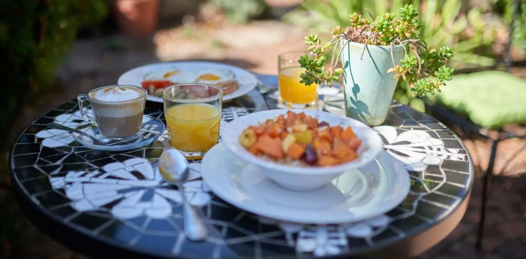 84 on Fourth Guest House