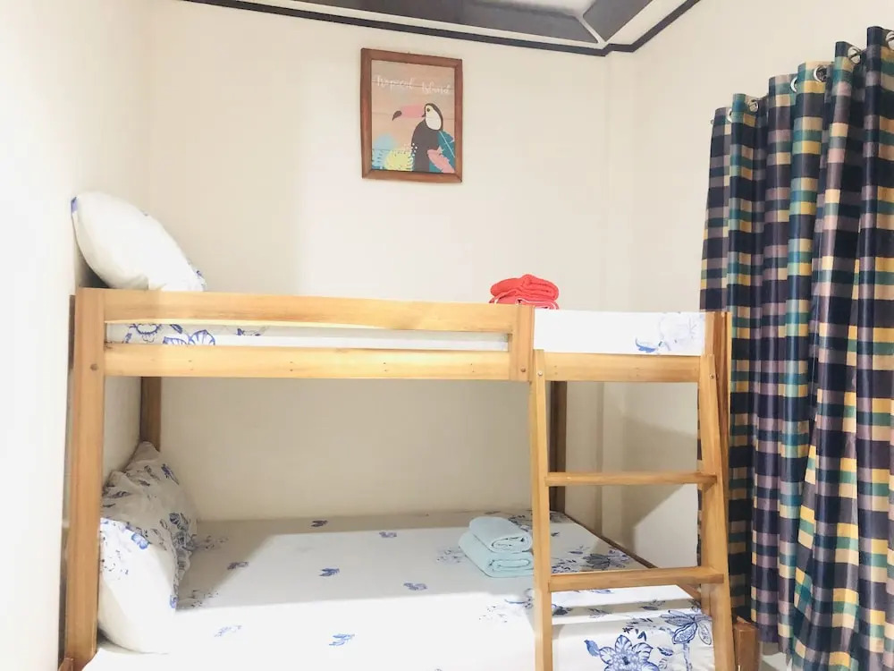 Lolo Bobs Bed And Breakfast