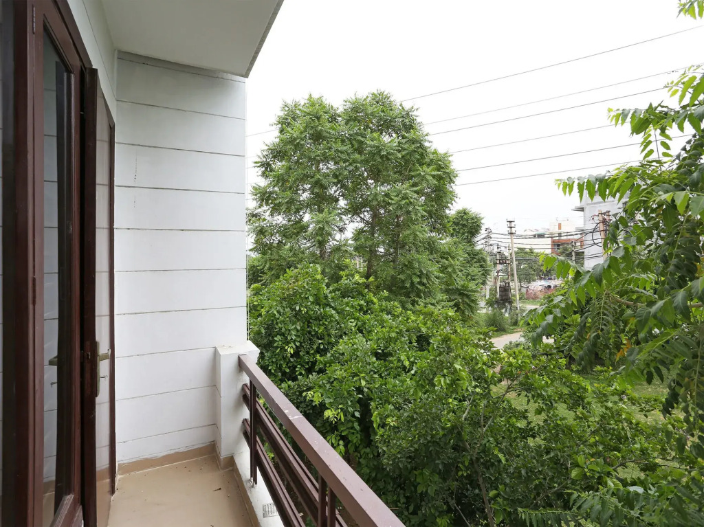 OYO 16449 Signature Stay's
