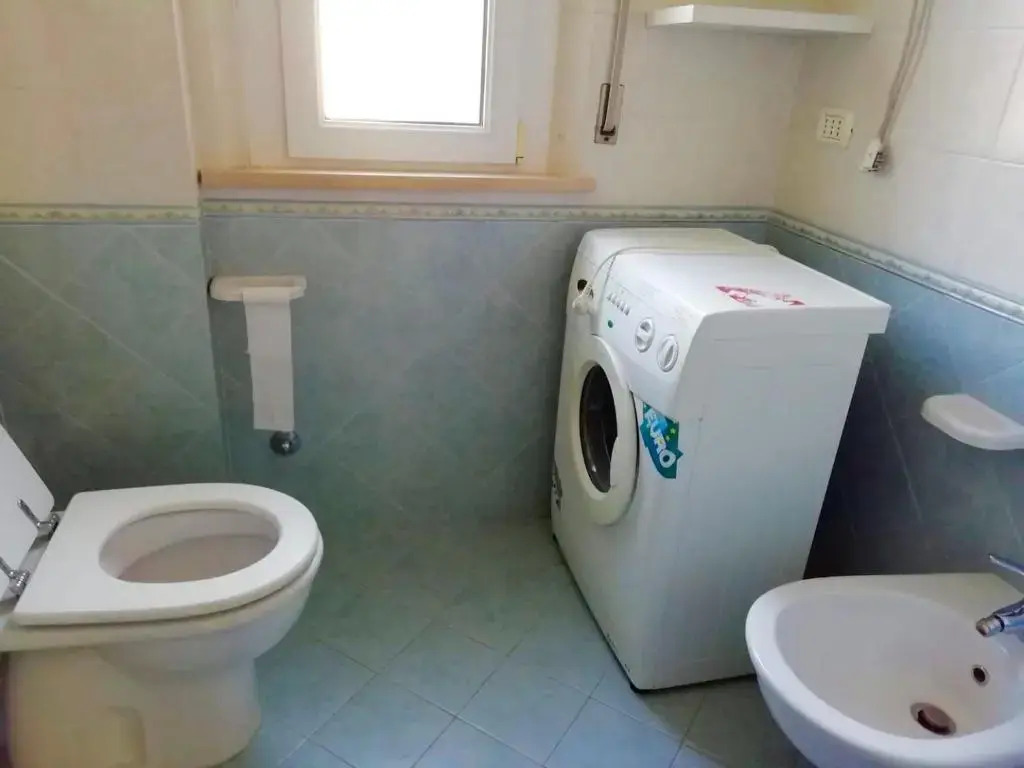 M218 - Marcelli, Trilocale Con Terrazzo a 50mt Dal Mare