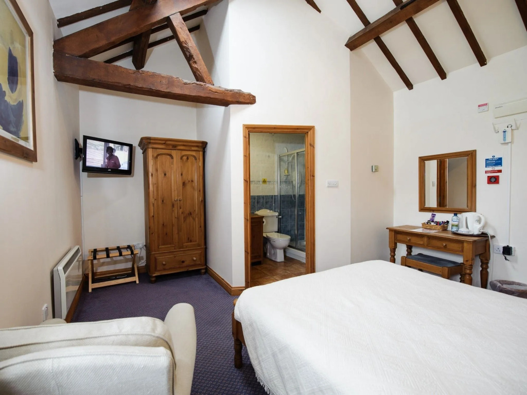 Church Farm Lodge