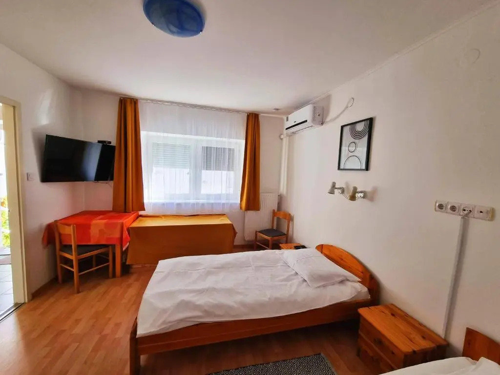 Hungaria Apartments