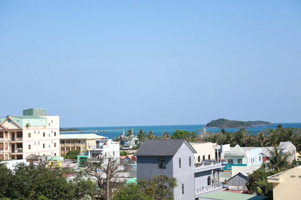 Lien Thong Hotel