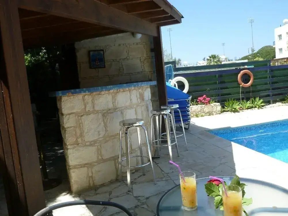 Avra Family Maisonettes