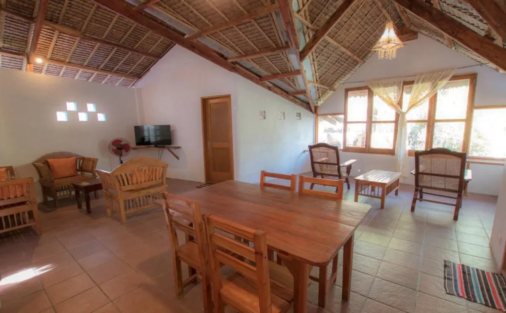 Bamboo Bungalow Resthouse