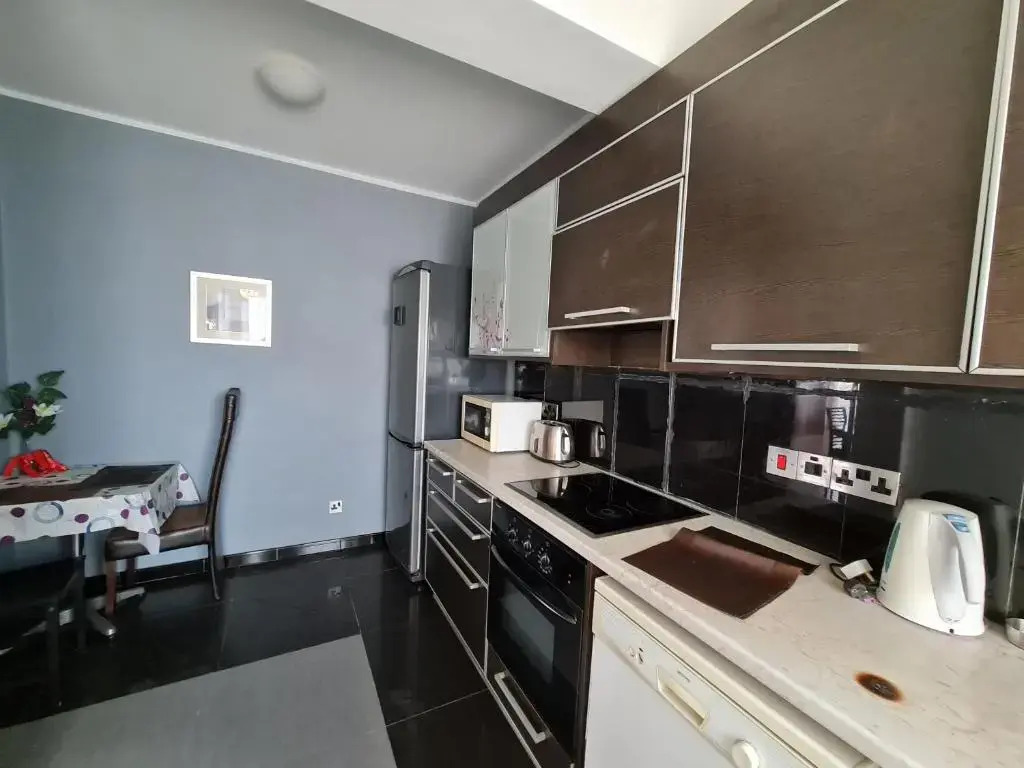 2Bd Sea View Flat