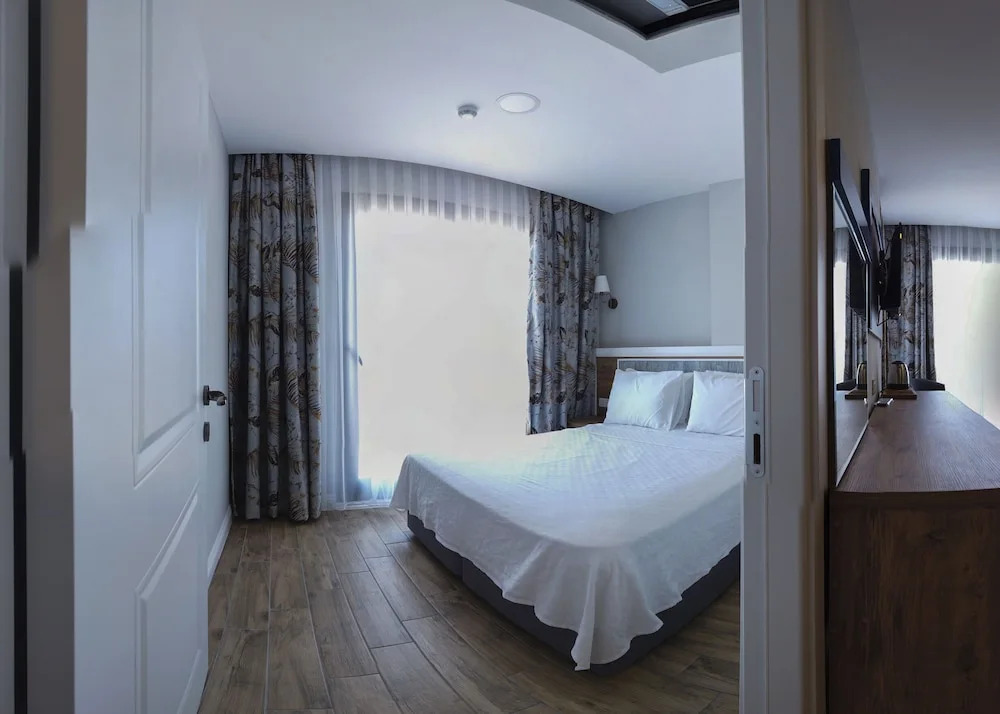 HOUDİNİ HOTEL