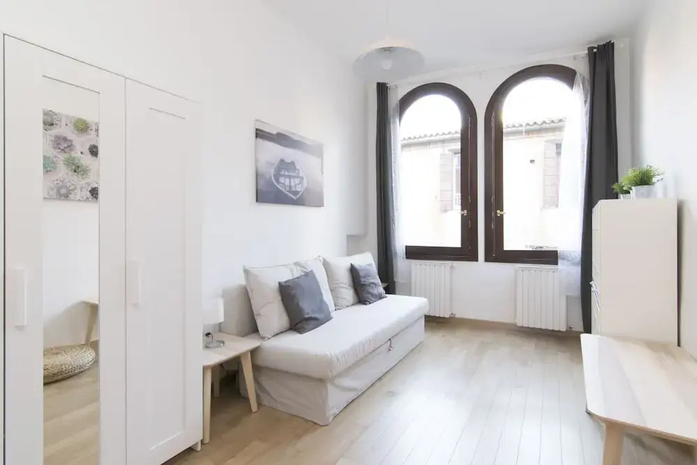 Graceful Venice Barnaba Suite by Ca-sa Check