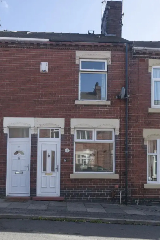 NEW Cosy 2BD Home Close To Centre Stoke On Trent