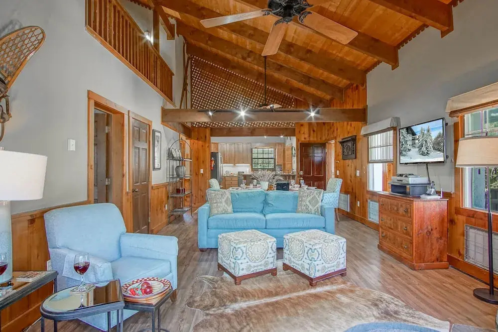 Whistlepunk #18: 4 Bedrooms, 3 Baths