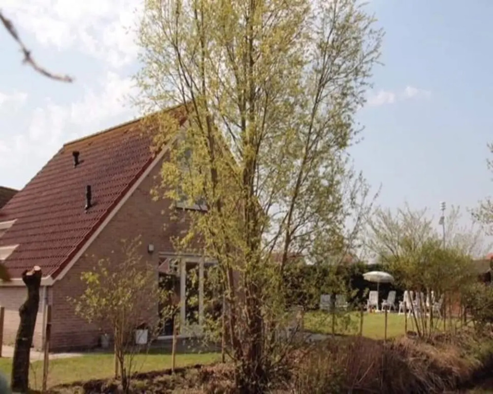Cosy holiday home with garden