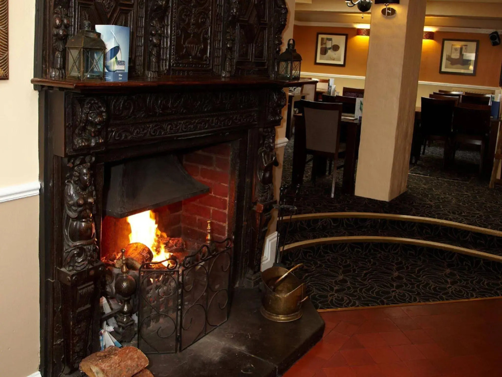 Lion & Swan Hotel