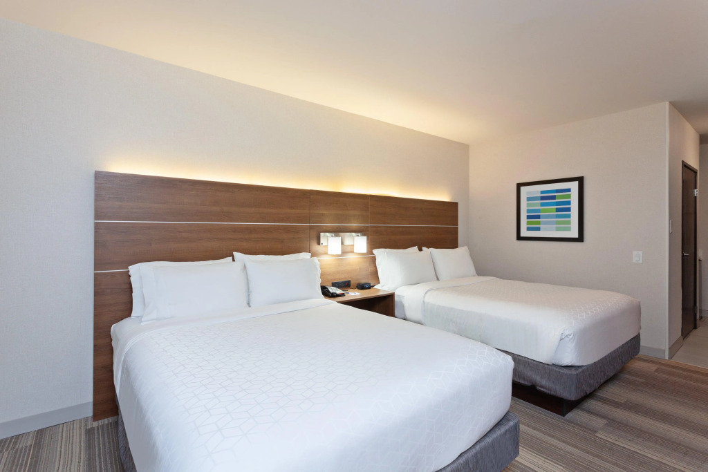 Holiday Inn Express Los Angeles LAX Airport by IHG