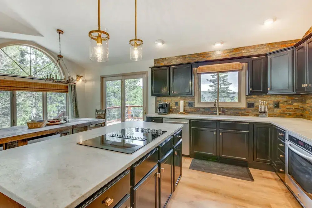 Angel Fire Rental Cabin w/ Hot Tub & Mountain View