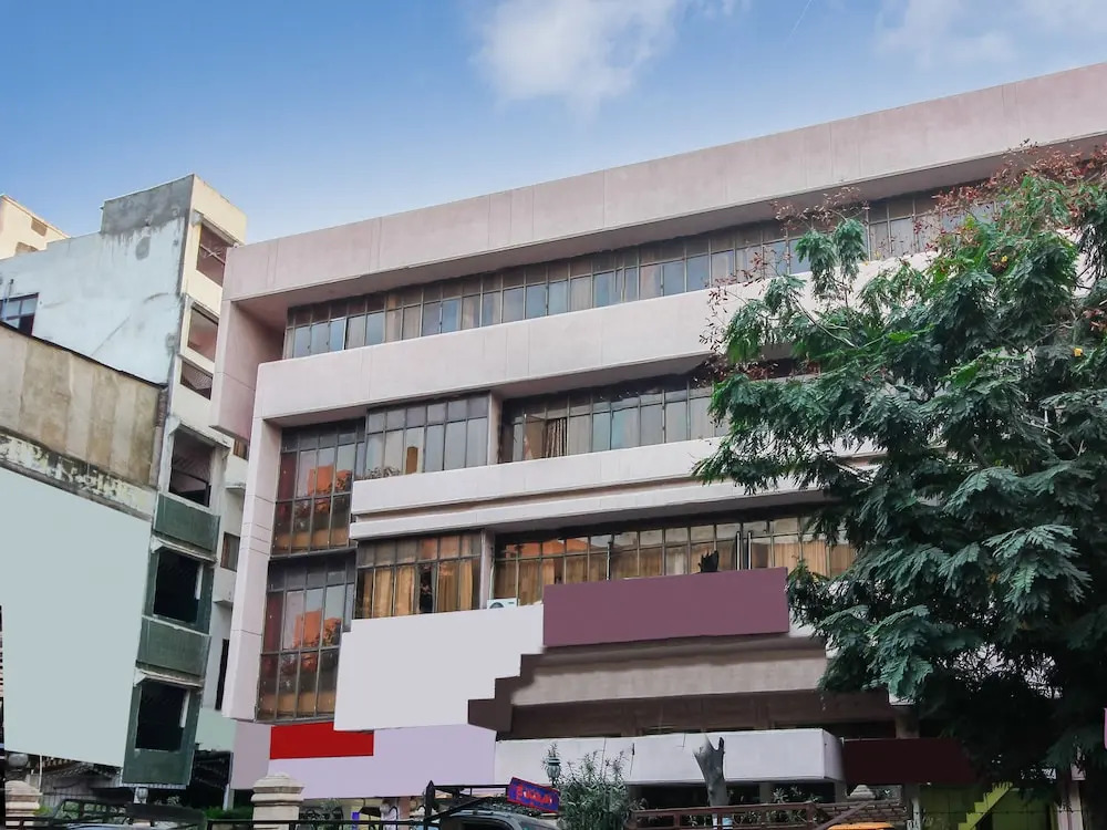 OYO 22412 Flagship Hotel Sai Prakash