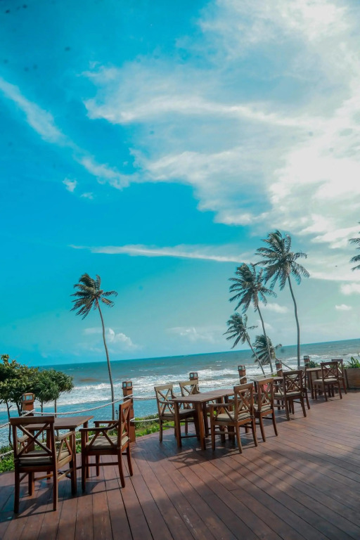 Oceanfront Galle Apartment L4-10