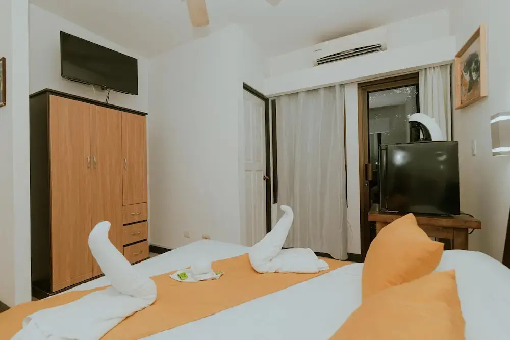 Val Hotel