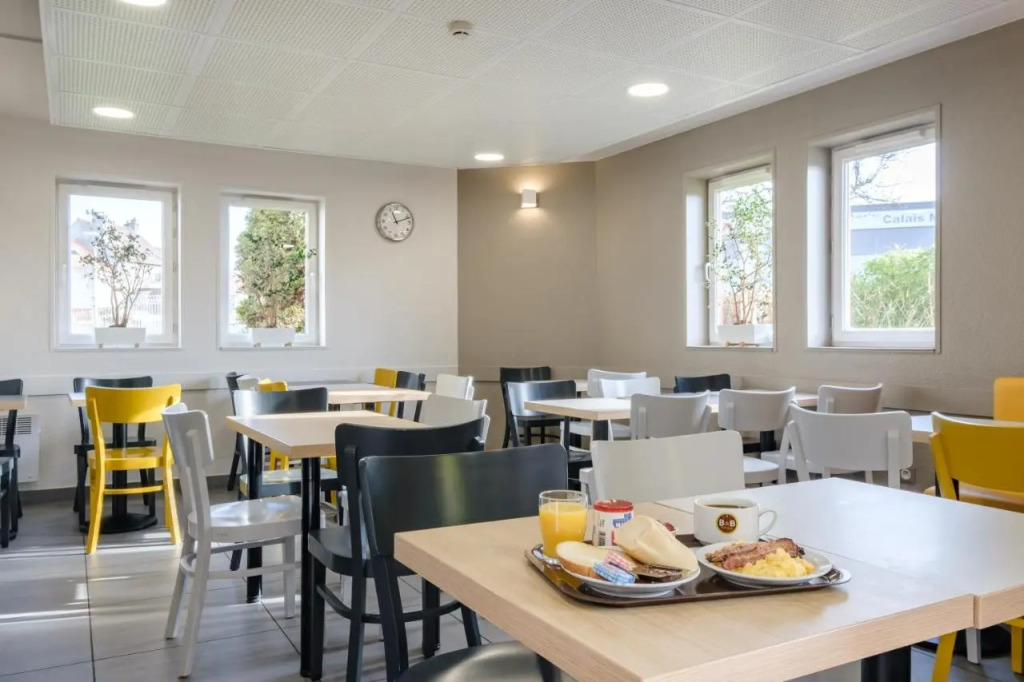 B&B HOTEL Calais Centre St Pierre