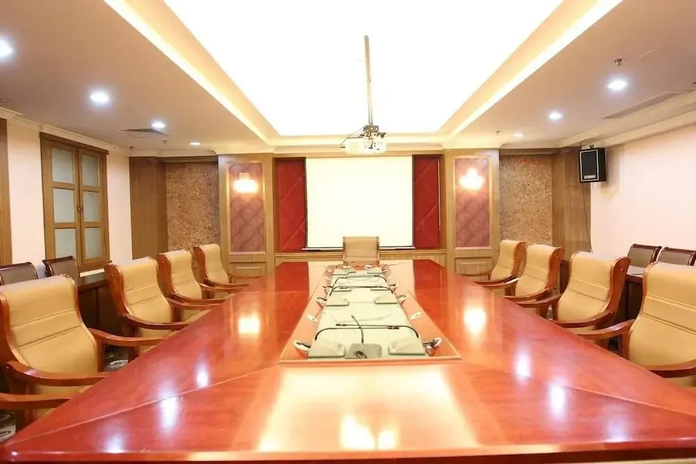 Zhangqiu Haitai Hotel