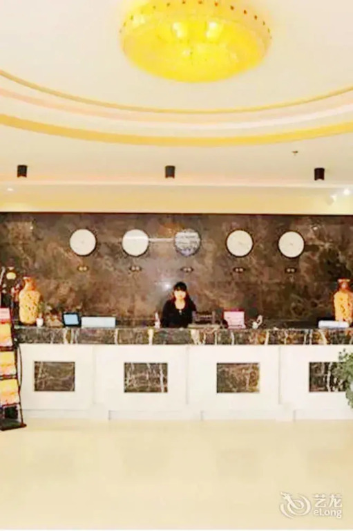 Yinzuo Jiayi Hotel (Dongying Huanghe Road Wanda Plaza)