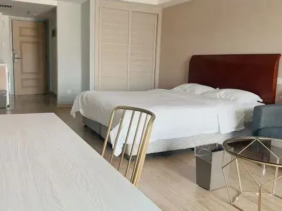 Land Sea Apartments